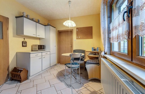 Gleichamberg House | Holiday home in Thuringia with private terrace, use of a garden and pool