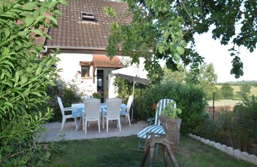 Vignol House | Holiday Home in Vignol with Heated Pool