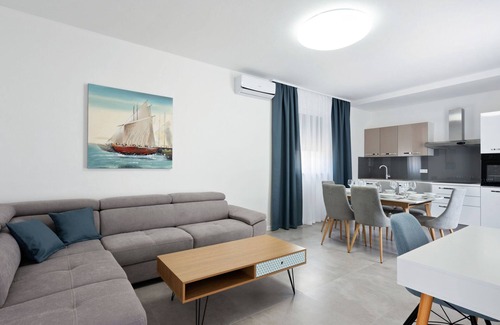 Vir House | Holiday Home in Vir With Pool & Sauna