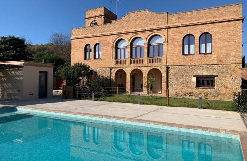 Vulpellac House | Holiday Home in Vulpellac near Forest
