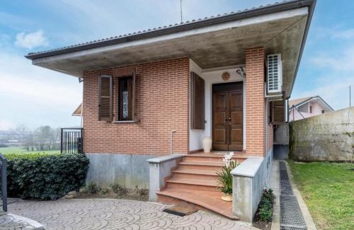 Montegrosso dʼAsti House | Holiday Home La Casa del Nonno by Interhome