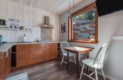 Tejina House | Holiday Home 'Las Hermanas II' with Sea and Mountain View, Shared Pool & Garden