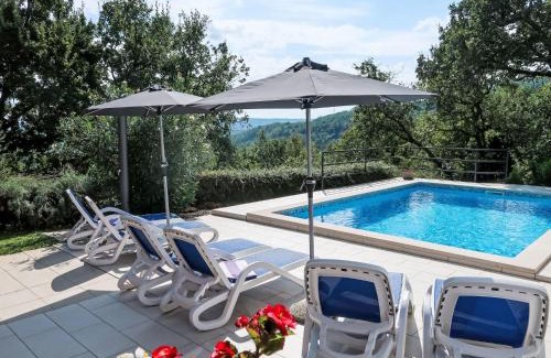 Pican House | Holiday Home Mariva by Interhome