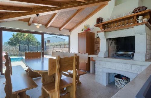 Melnica House | Holiday Home Mirjana by Interhome