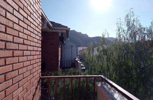 Siles House | Holiday Home 'Pinos' with Mountain View, Wi-Fi and Air Conditioning