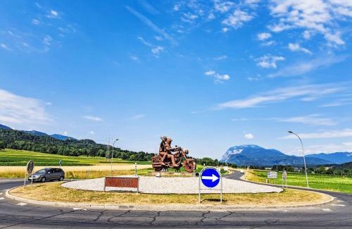 Faak am See House | Holiday Home Seehaus Blue Faak by Interhome