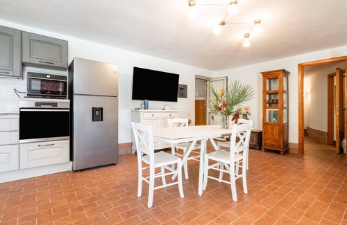 San Sperate House | Holiday Home 'Simius' with Sea View, Wi-Fi and Air Conditioning