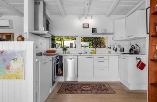 Ronde House | Holiday Home Sylvia - 450m from the sea by Interhome