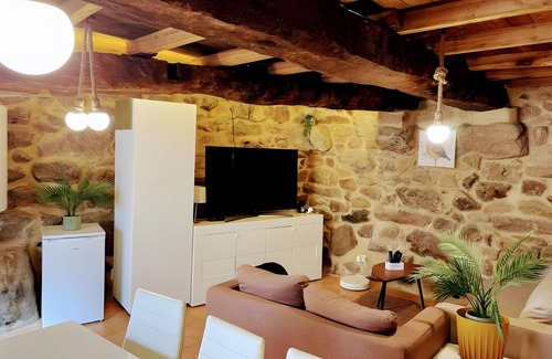 Montalegre House | Holiday Home 'Terrado' with Mountain View, Balcony and Wi-Fi