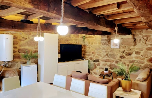 Montalegre House | Holiday Home 'Terrado' with Mountain View, Balcony and Wi-Fi