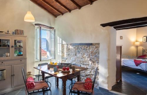 Chiusanico House | Holiday Home U Furnu by Interhome