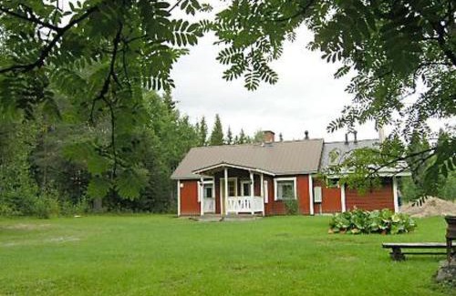 Taivalkoski House | Holiday Home Välitalo by Interhome