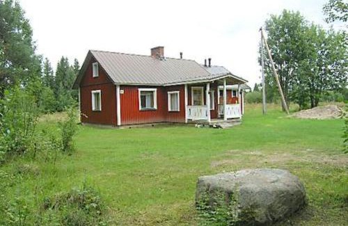 Taivalkoski House | Holiday Home Välitalo by Interhome
