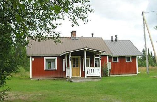 Taivalkoski House | Holiday Home Välitalo by Interhome