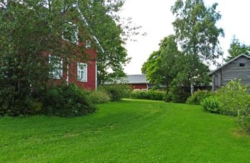 Sotkamo House | Holiday Home Vaaran loma-asunto by Interhome