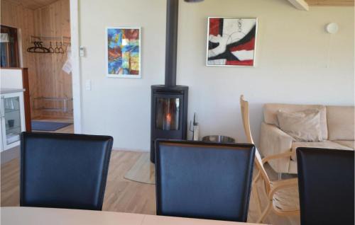 Ronde House | Holiday Home Valmuevej Rønde Ix