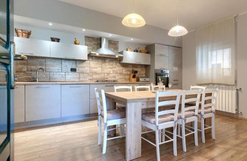 Divsici House | Holiday Home Villa Lancin by Interhome
