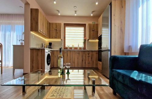 gmina Iwierzyce House | Holiday Home Wi niowa with Pool and Nature