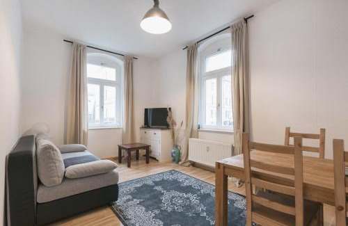 Dresden Apartment | Holiday Home With EV-Station & Netflix