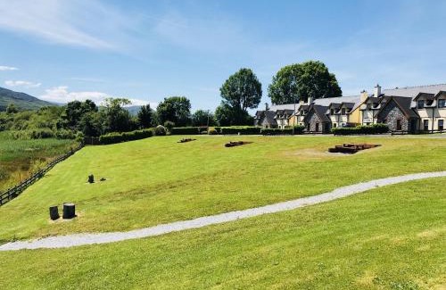 Kenmare House | Holiday Home with view of Kenmare Bay Estuary