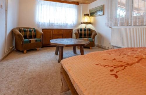 Dolni Zimor House | Holiday Home Zimořský domek by Interhome