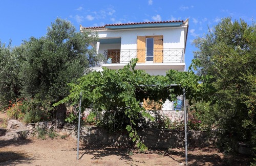 Kompi Apartment | Holiday house amid olive groves, sea view, wifi | Messenia, Peloponnese