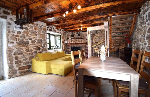 Dobropoljana House | Holiday house Dobropoljana for 1 - 5 persons with 2 bedrooms - Twin house