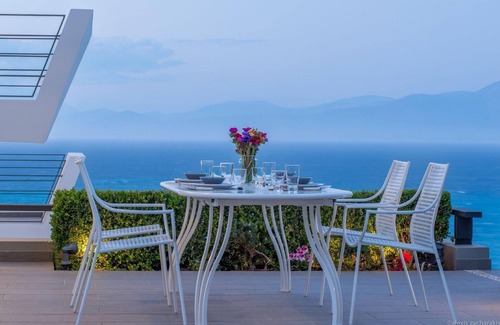 Melissi House | Holiday house Melisi for 1 - 7 persons with 3 bedrooms - Holiday house