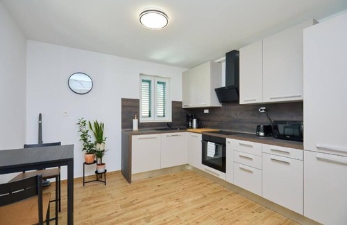Mokosica House | Holiday house Mokosica for 1 - 8 persons with 4 bedrooms - Holiday house