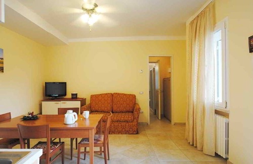 Montelabbate House | Holiday house Montelabbate for 1 - 12 persons with 5 bedrooms - Holiday house
