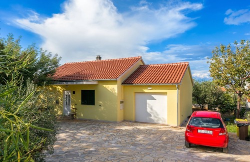 Mirce House | Holiday house with a parking space Mirca, Brač (K-22257)