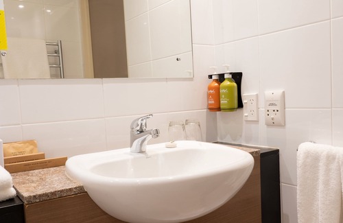 Mangere Hotel | Holiday Inn Auckland Airport by IHG