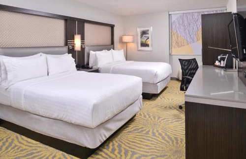 Richardson Hotel | Holiday Inn Dallas-Richardson by IHG