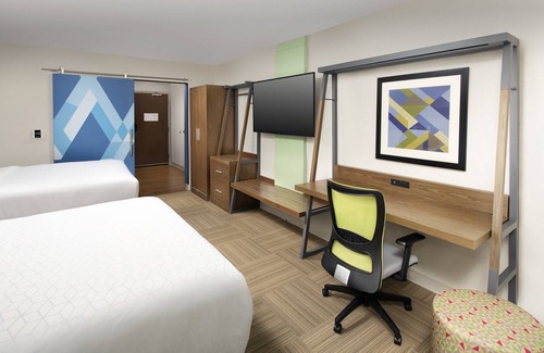 North Brunswick Hotel | Holiday Inn Express and Suites North Brunswick by IHG