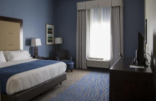 Edwardsville Hotel | Holiday Inn Express and Suites Edwardsville by IHG
