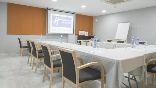 Alcobendas Hotel | Holiday Inn Express Alcobendas by IHG