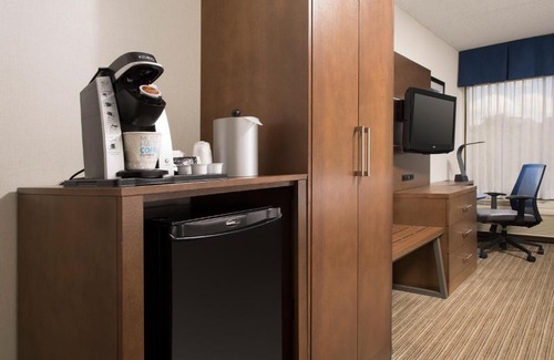 Lawrence Hotel | Holiday Inn Express Andover North - Lawrence by IHG