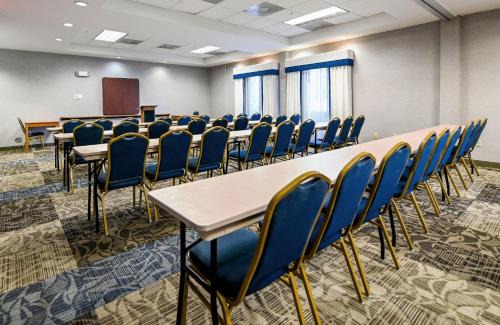 Ashland Hotel | Holiday Inn Express Ashland by IHG