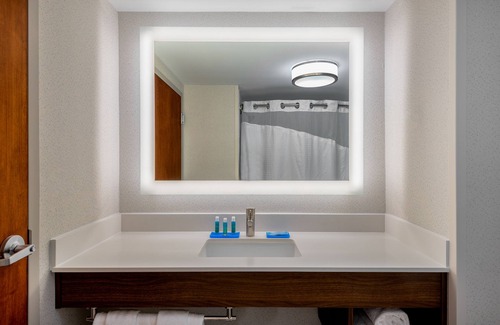 Chapel Hill Hotel | Holiday Inn Express Chapel Hill by IHG