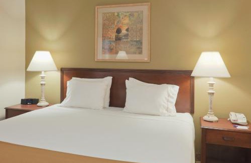 Evansville Hotel | Holiday Inn Express Evansville - West by IHG