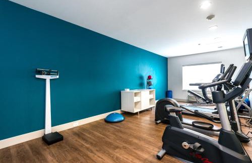 LaGrange Hotel | Holiday Inn Express Hotel & Suites Lagrange I-85 by IHG