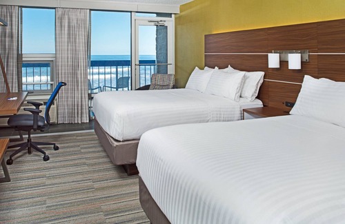 Nags Head Hotel | Holiday Inn Express Nags Head Oceanfront by IHG