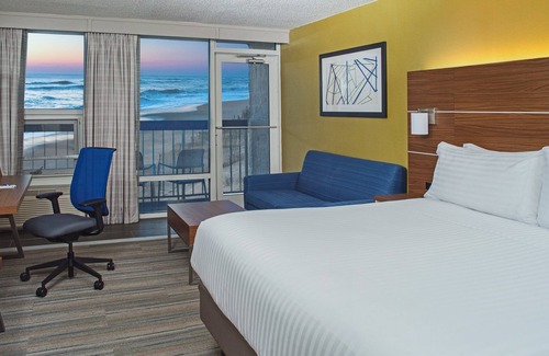 Nags Head Hotel | Holiday Inn Express Nags Head Oceanfront by IHG