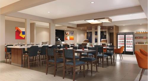 Redding Hotel | Holiday Inn Express Redding North by IHG