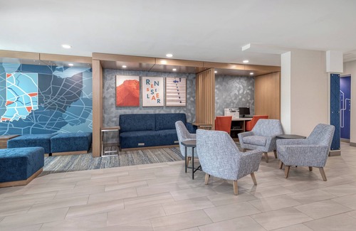 Rensselaer Hotel | Holiday Inn Express Rensselaer by IHG