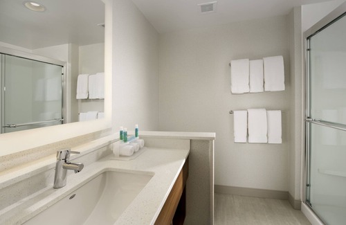North San Antonio - SAT Hotel | Holiday Inn Express & Suites San Antonio North - Windcrest by IHG