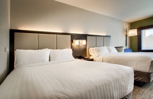 Summerville Hotel | Holiday Inn Express & Suites Summerville by IHG