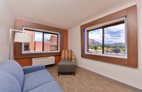 Oak Creek Hotel | Holiday Inn Express Sedona by IHG