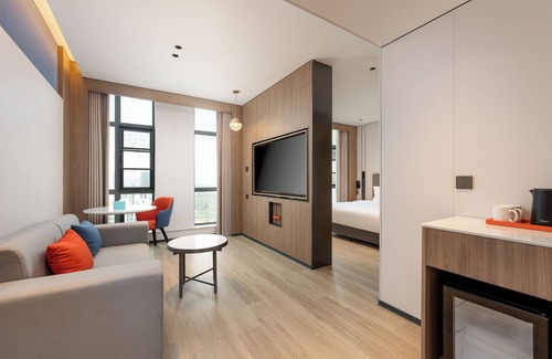 Xinzhou District Hotel | Holiday Inn Express Shangrao Railway Station by IHG
