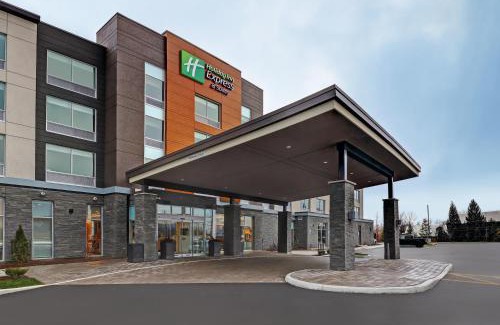 Collingwood Hotel | Holiday Inn Express & Suites - Collingwood